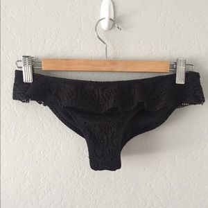 Black bikini bottoms